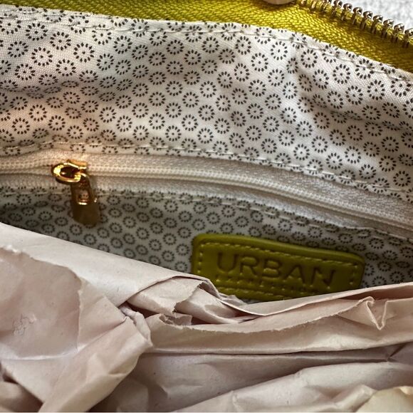 NWT Urban Expressions Bodhi Quilted Vegan Leather Shoulder Purse Bag in Citron - Picture 12 of 14